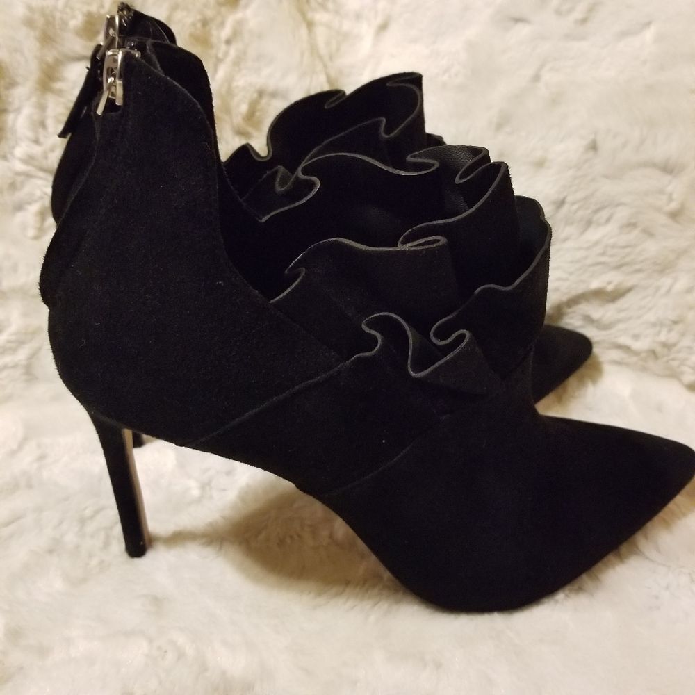 Pour La Victoire Ankle Booties Size 11 Black Suede Leather Pointed Toe